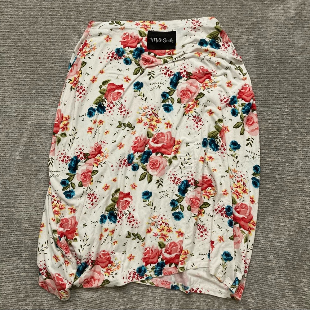 Milk Snob Car Seat Nursing Cover Floral Print Stretchy Made in USA‎